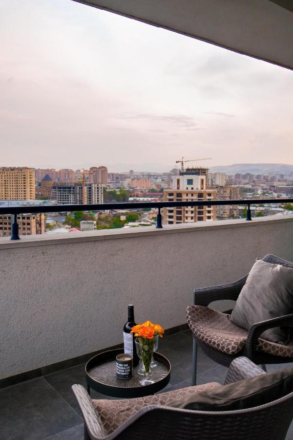 Hotelise L Bird Eye Apartment Erivan Dış mekan fotoğraf