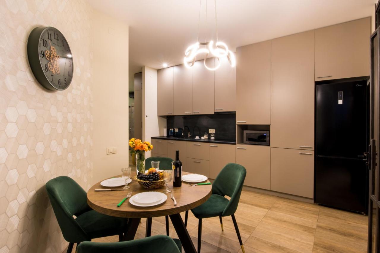 Hotelise L Bird Eye Apartment Erivan Dış mekan fotoğraf
